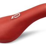 MacNeil S.L. Pivotal Sadel - Röd-0